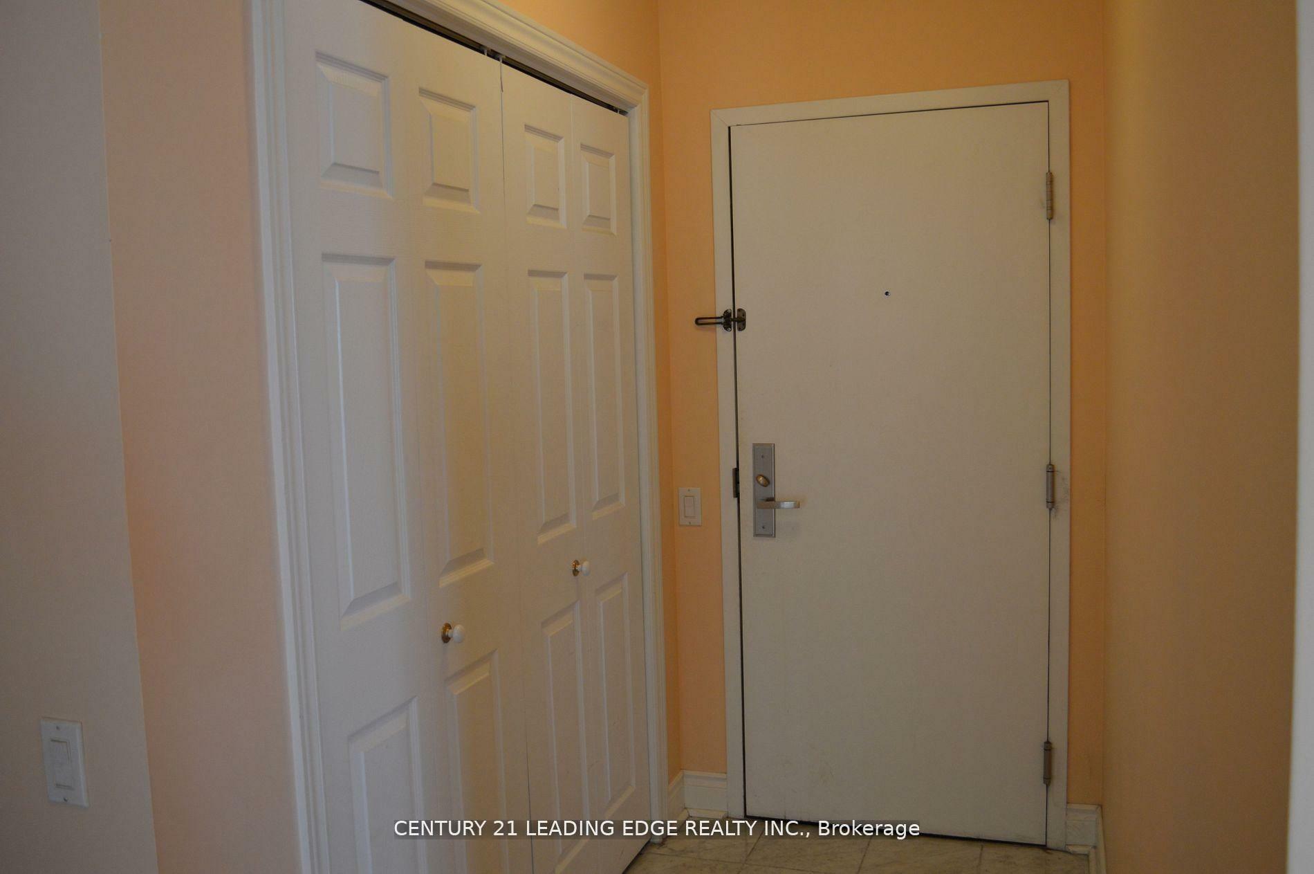 Property Photo: 71 Simcoe Street 1504 ON M5J 1W9