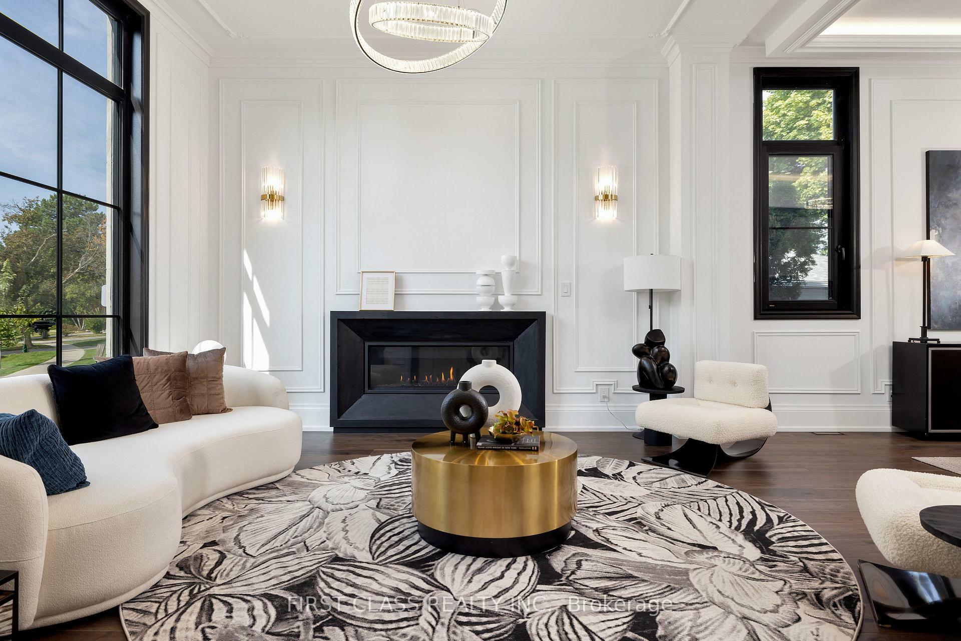 Property Photo: 67 Montressor Drive ON M2P 1Z3