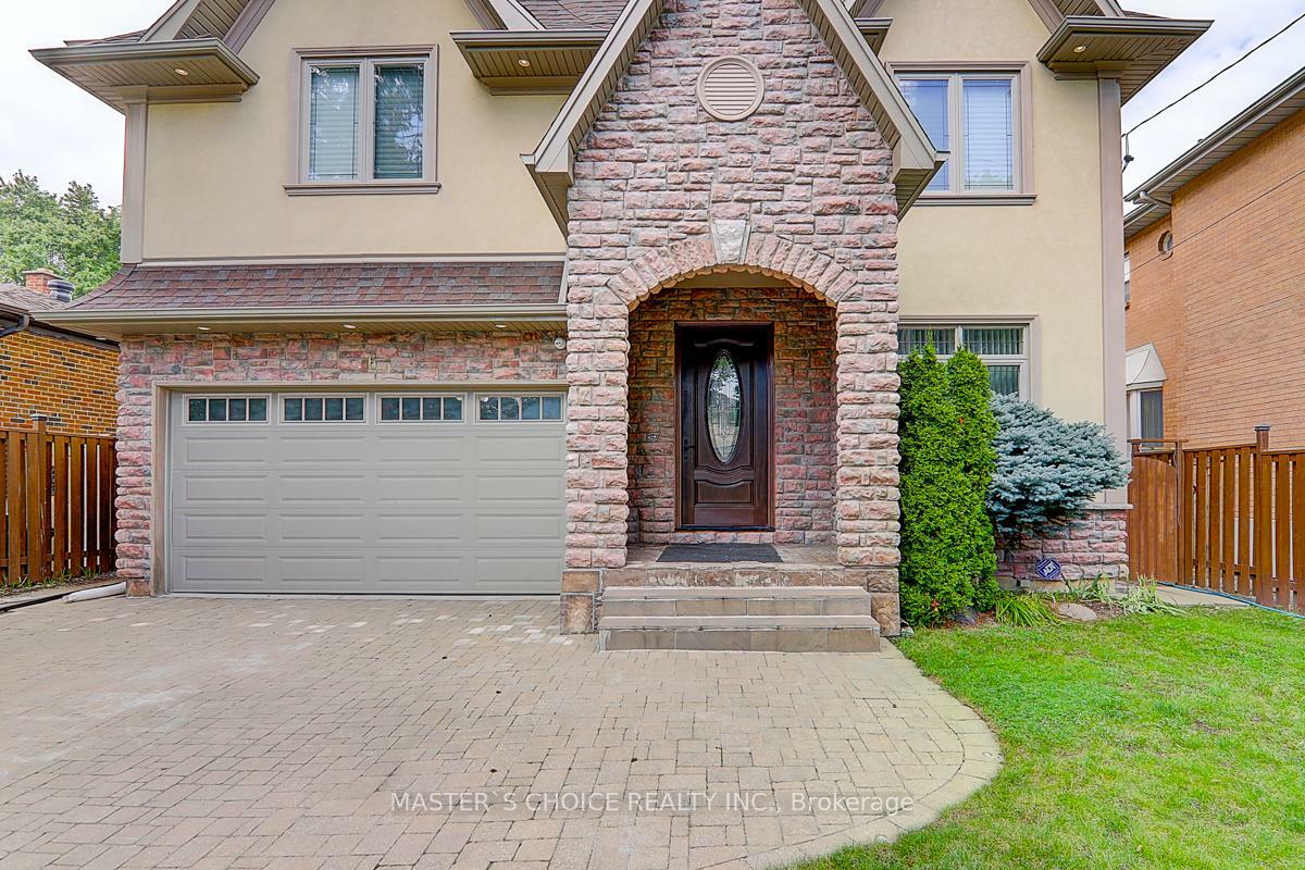 Property Photo: 6 Terrace Avenue ON M2R 1E9