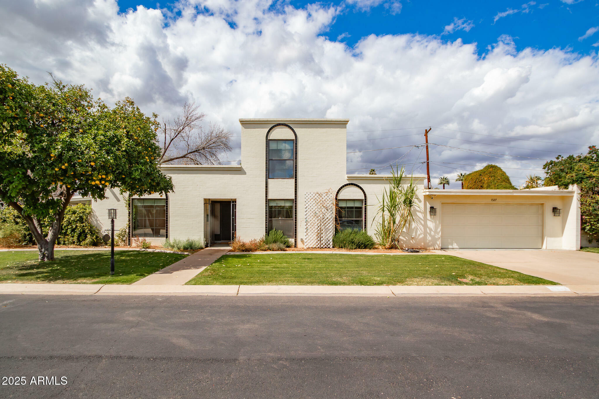 1327 W Glendale Avenue  Phoenix AZ 85021 photo