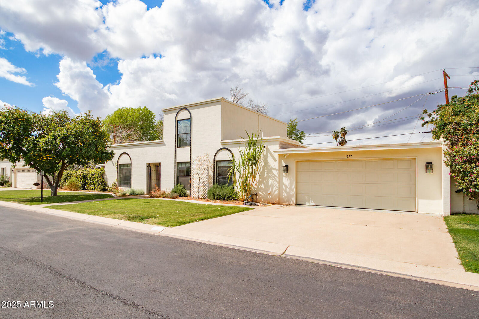 Property Photo:  1327 W Glendale Avenue  AZ 85021 