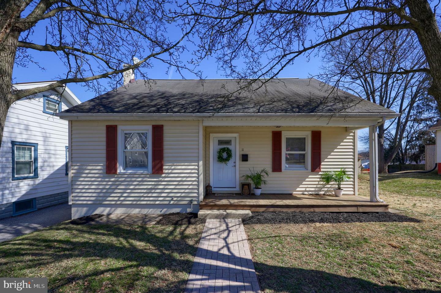 11 Girard Avenue  Lancaster PA 17603 photo
