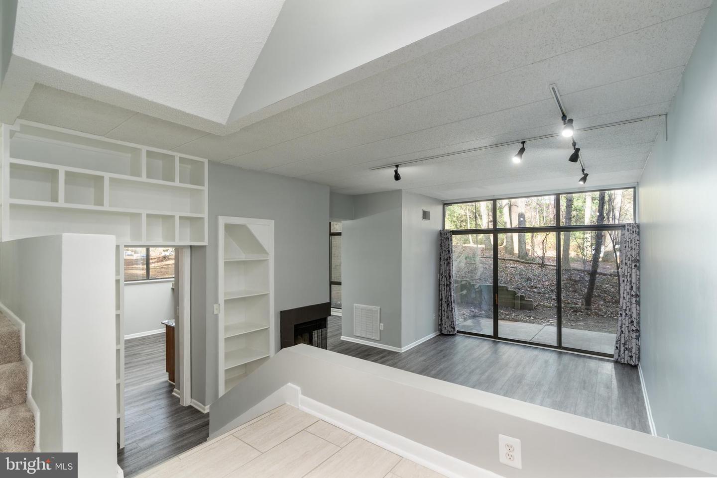 Property Photo:  11557 Rolling Green Court 100-A  VA 20191 