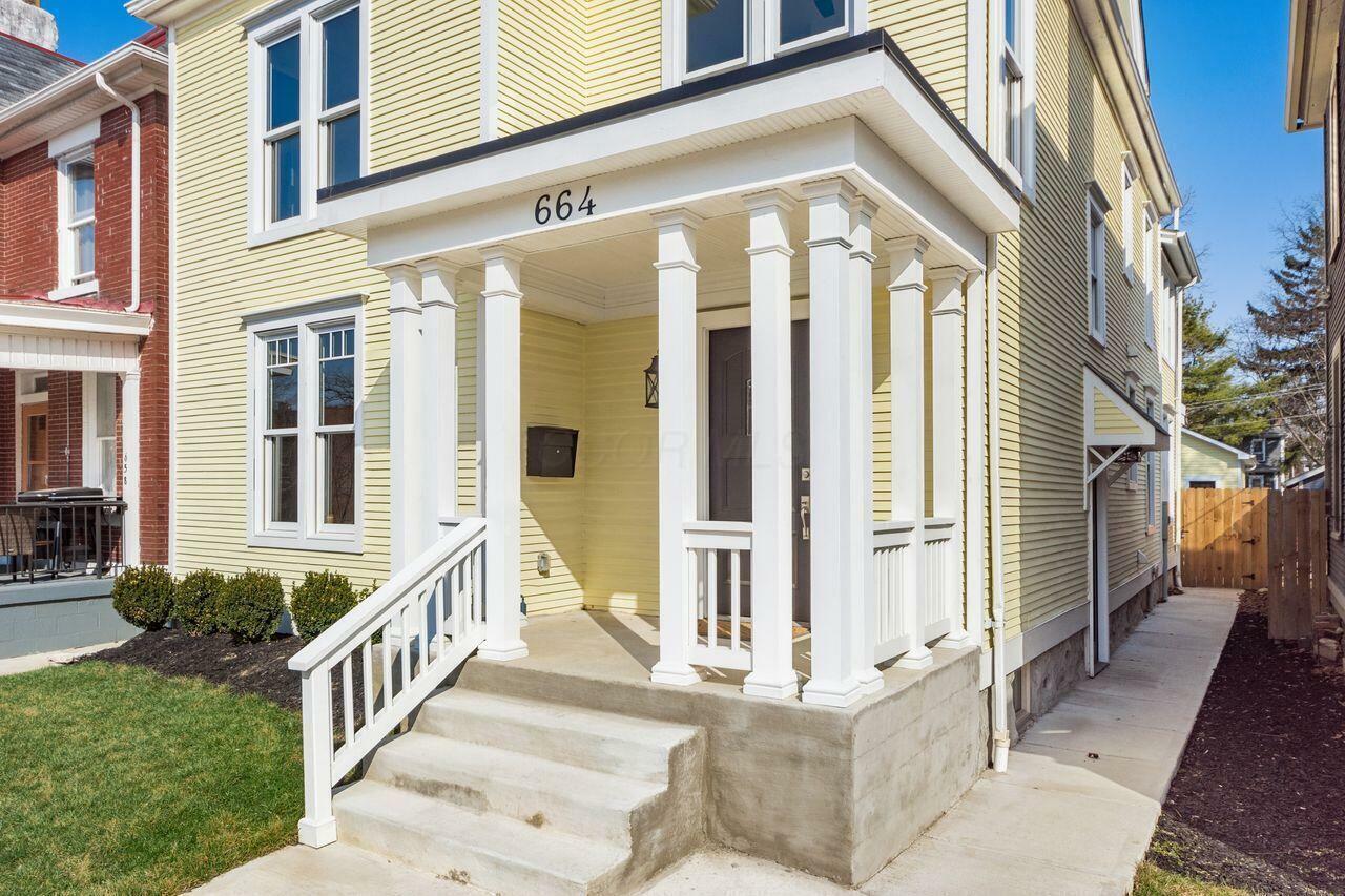 Property Photo:  664 Oakwood Avenue  OH 43205 