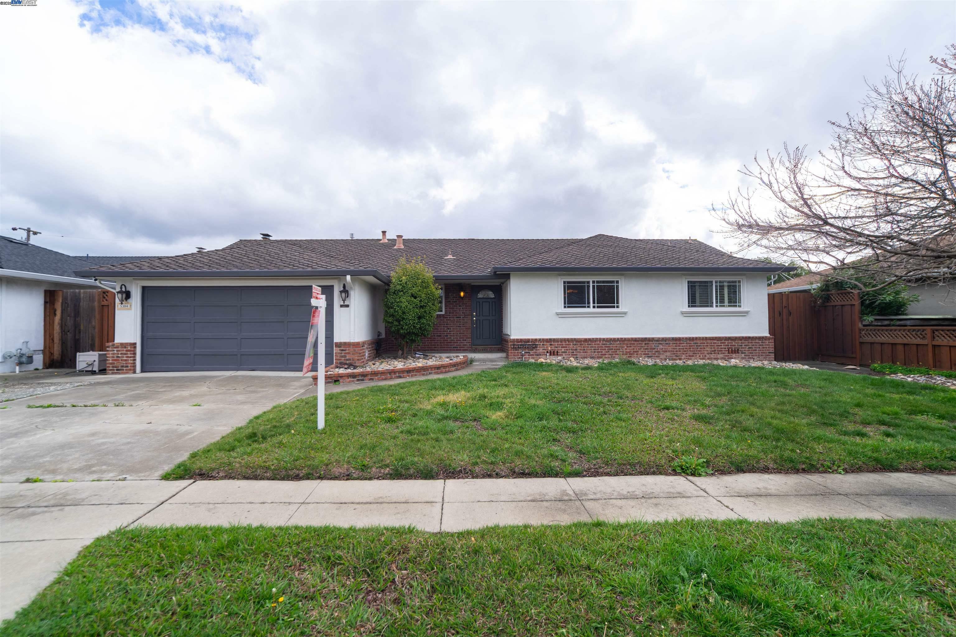 Property Photo: 5384 Shelby Ct CA 94536