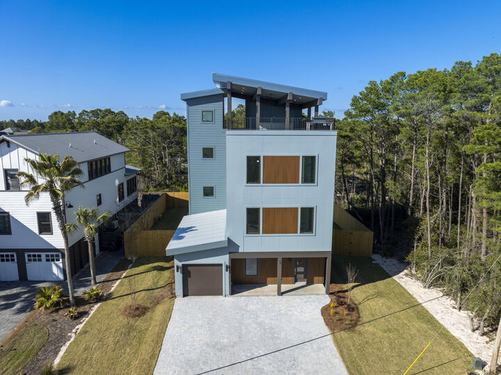 Property Photo: 17 Woodland Drive FL 32459