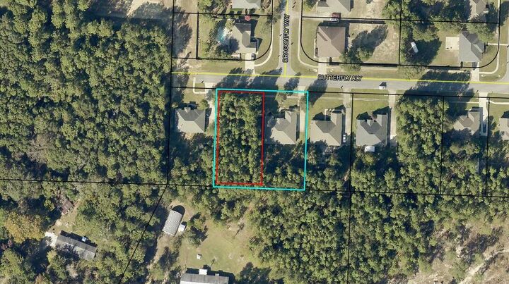 Property Photo: 2604 Butterfly Alley FL 32536