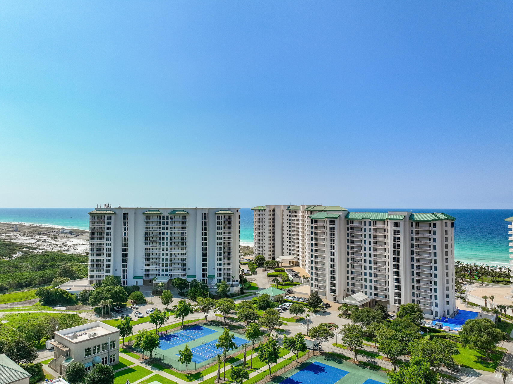 Property Photo: 15300 Emerald Coast Parkway Unit 406 FL 32541