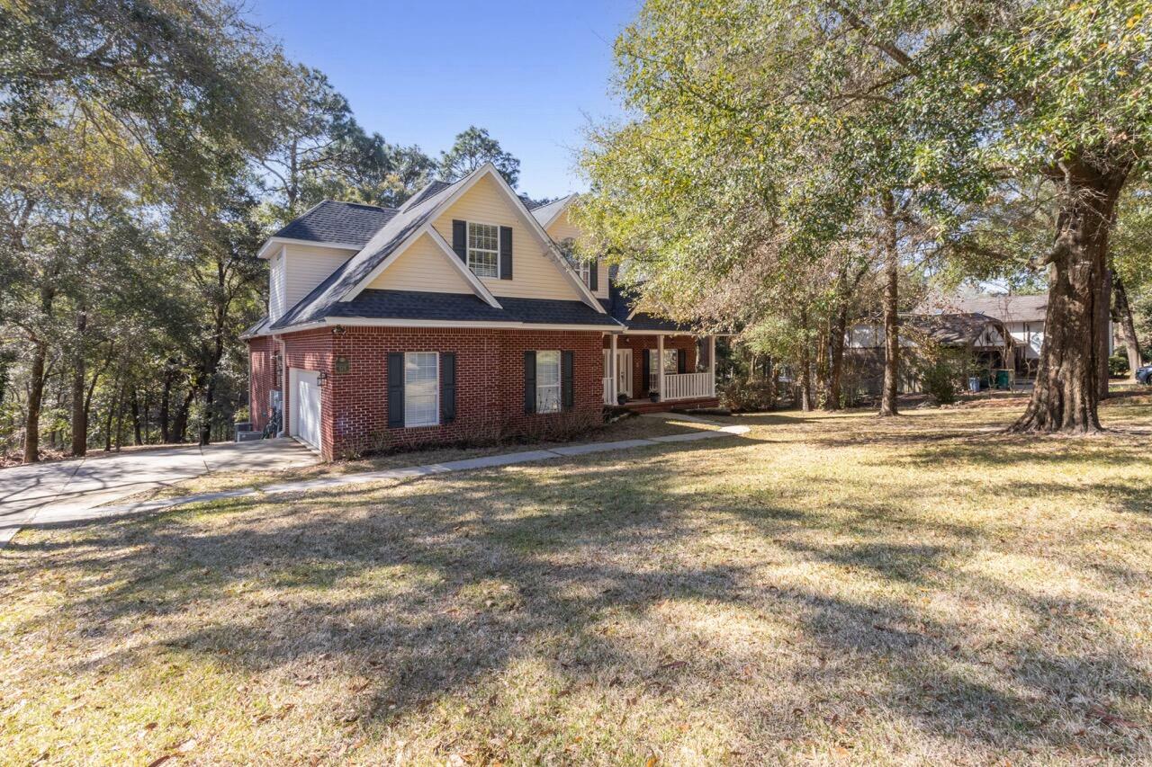 Property Photo: 525 Golf Course Drive FL 32578