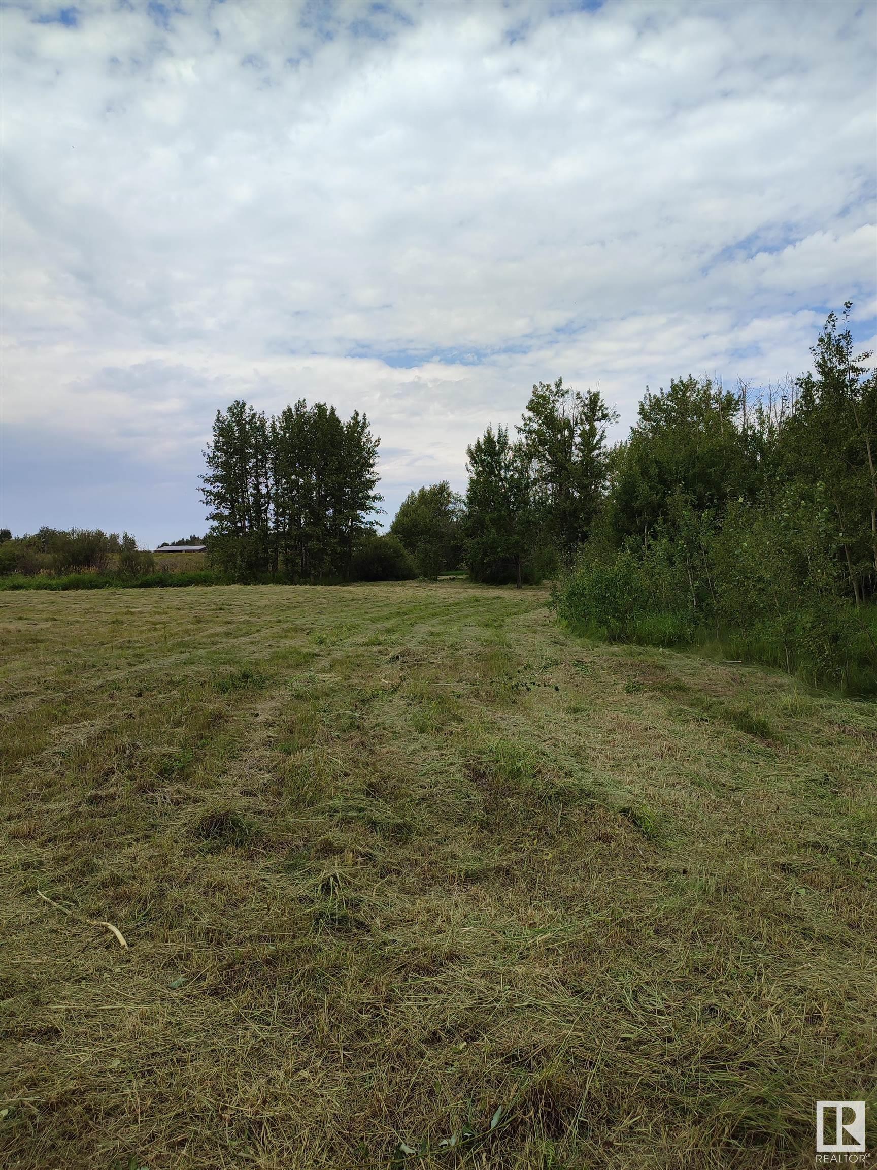 Property Photo:  Hwy 633 Rr21  AB T0E 1V0 