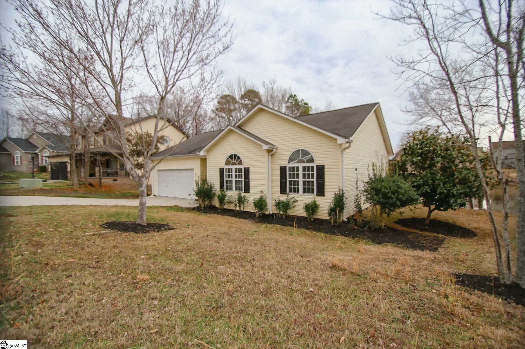 Property Photo:  8 Waterhrush Way  SC 29680 