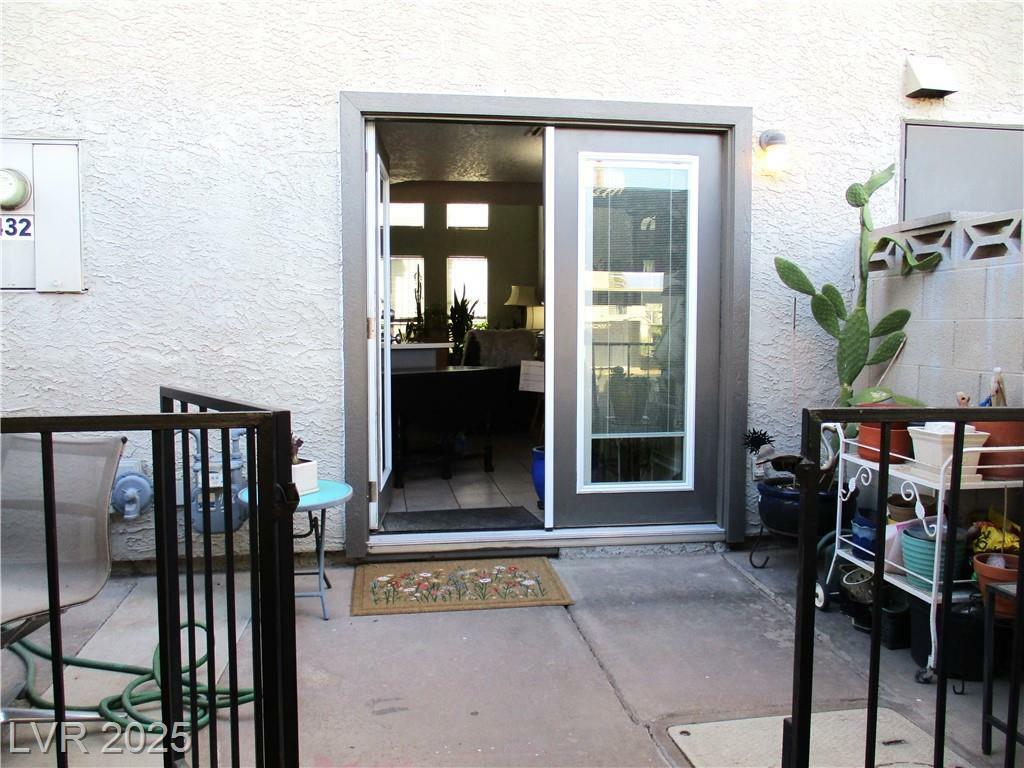 Property Photo: 432 Sellers Place NV 89011