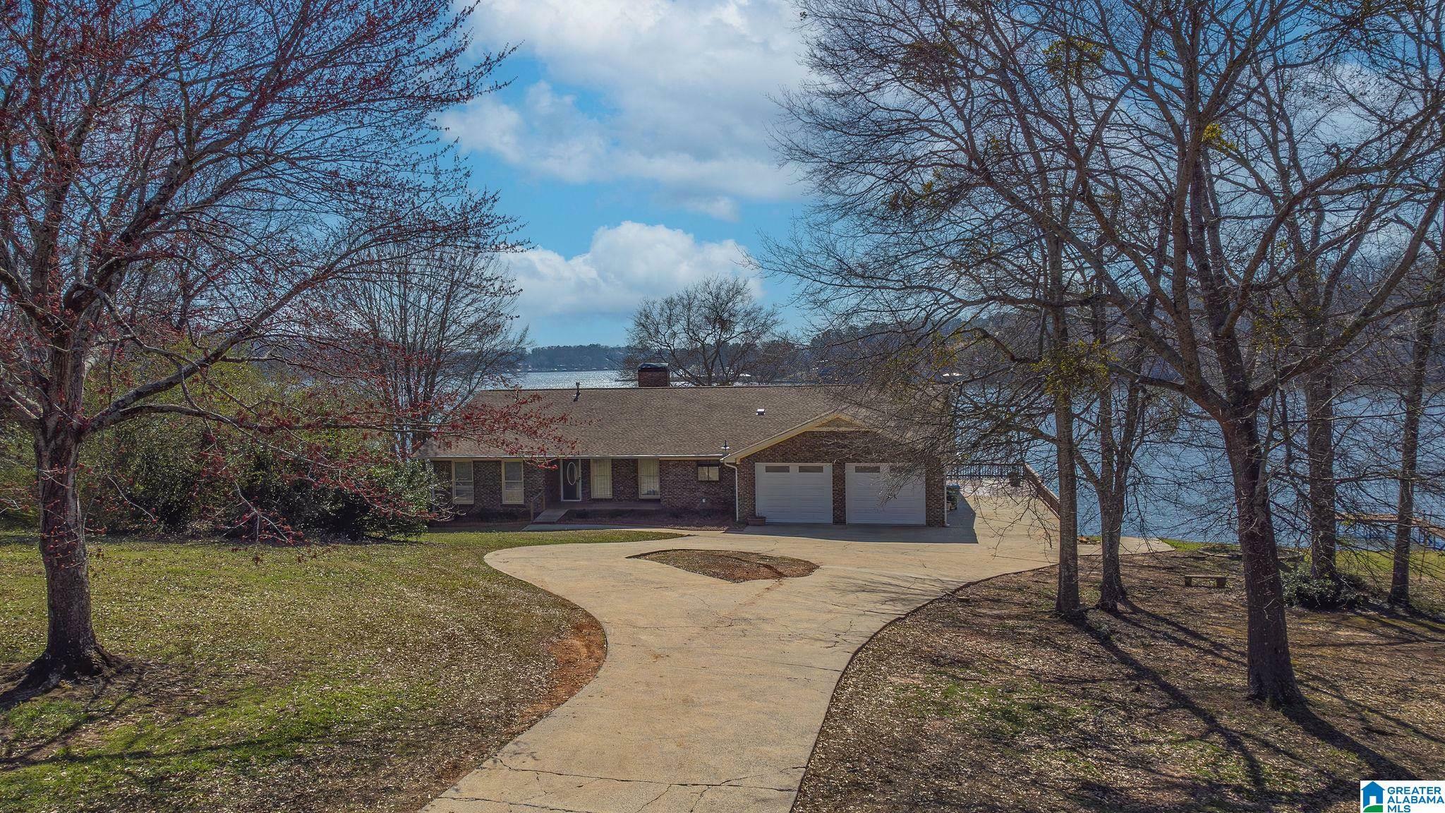 Property Photo: 70 Camelot Lane AL 35160