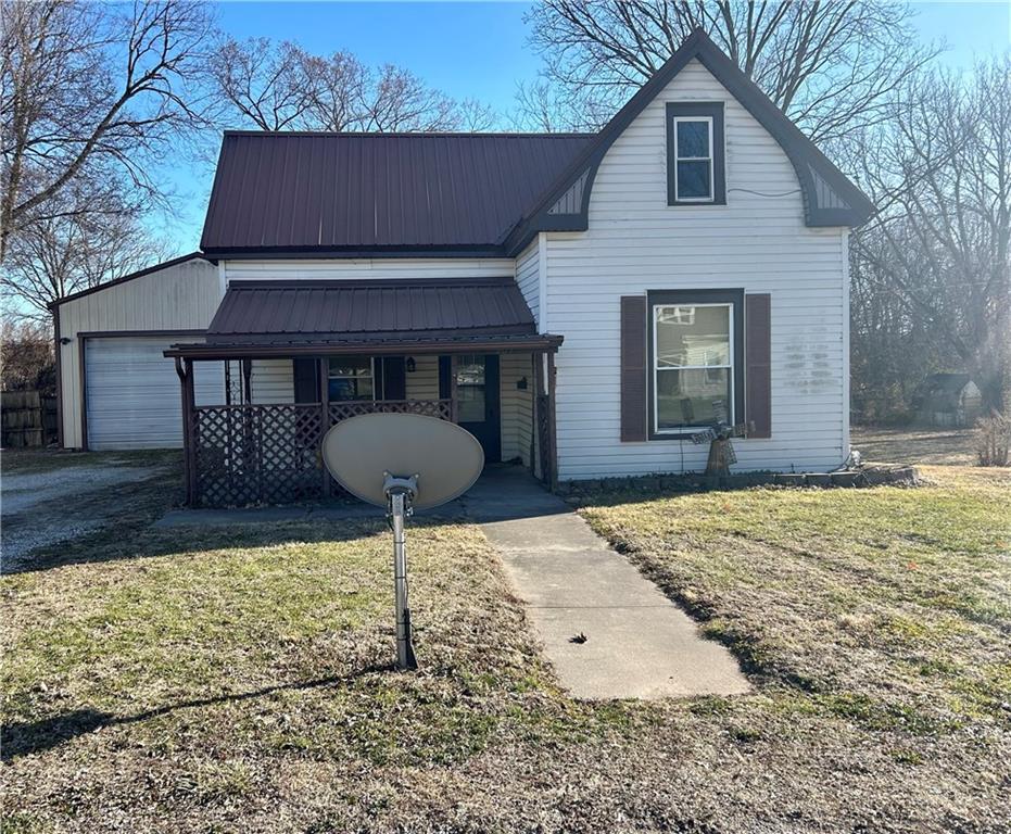Property Photo: 205 Grandview Street MO 64085