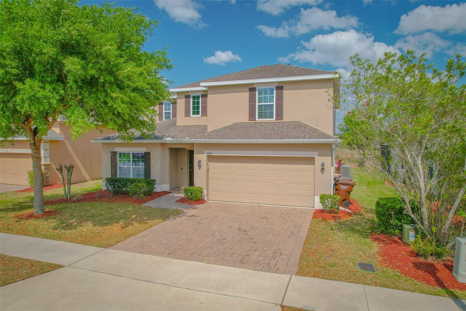 Property Photo: 1040 Andalusia Loop FL 33837
