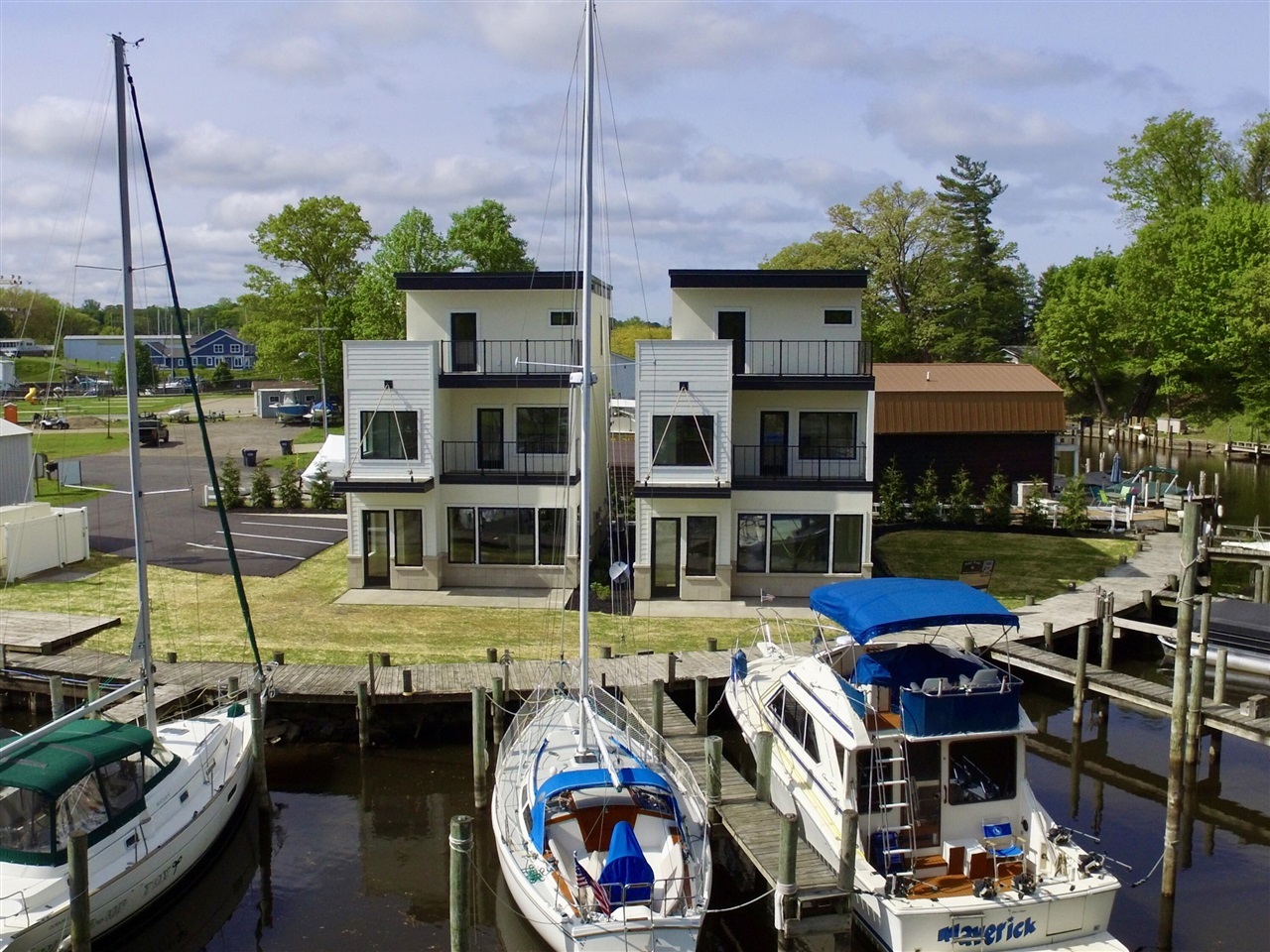 Property Photo: 1 N Bailey Avenue #2 MI 49090