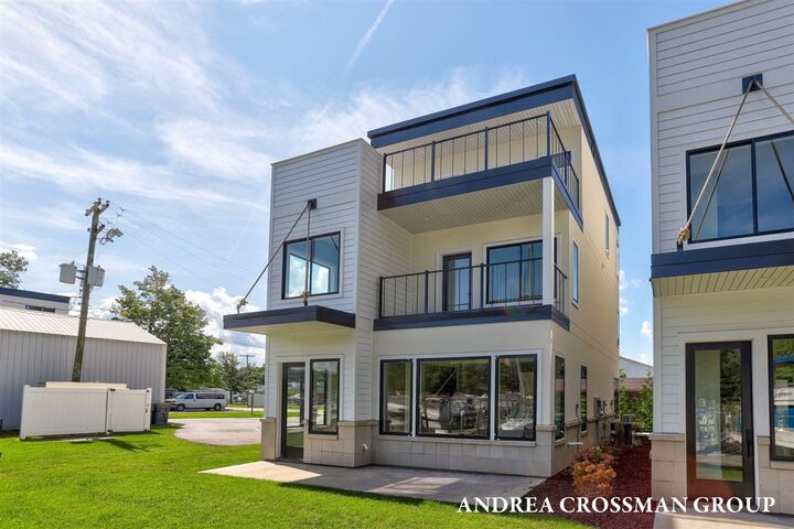 Property Photo: 1 N Bailey Avenue #2 MI 49090