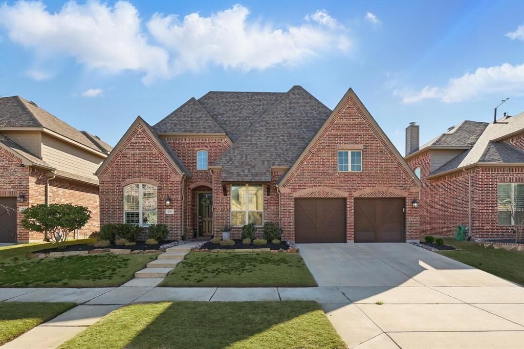 Property Photo:  208 Birdcall Lane  TX 76226 