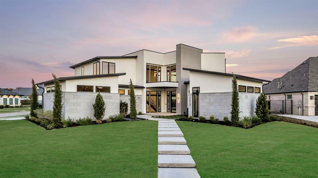 Property Photo: 5625 Winnie Drive TX 76034