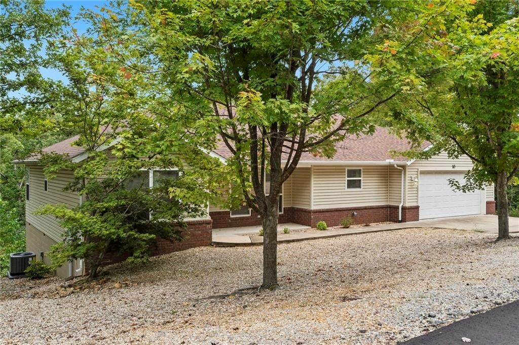 Property Photo:  10 Bowes Lane  AR 72714 