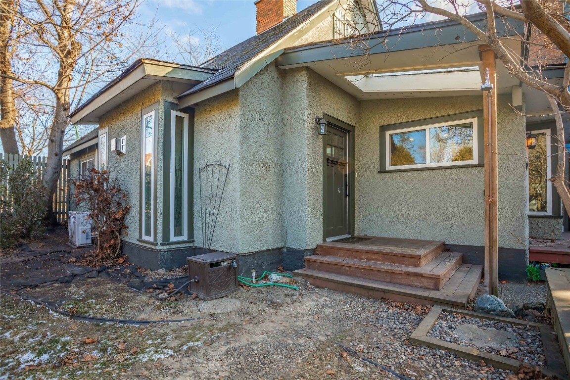 Property Photo:  151 Lake Avenue  BC V1Y 5W4 