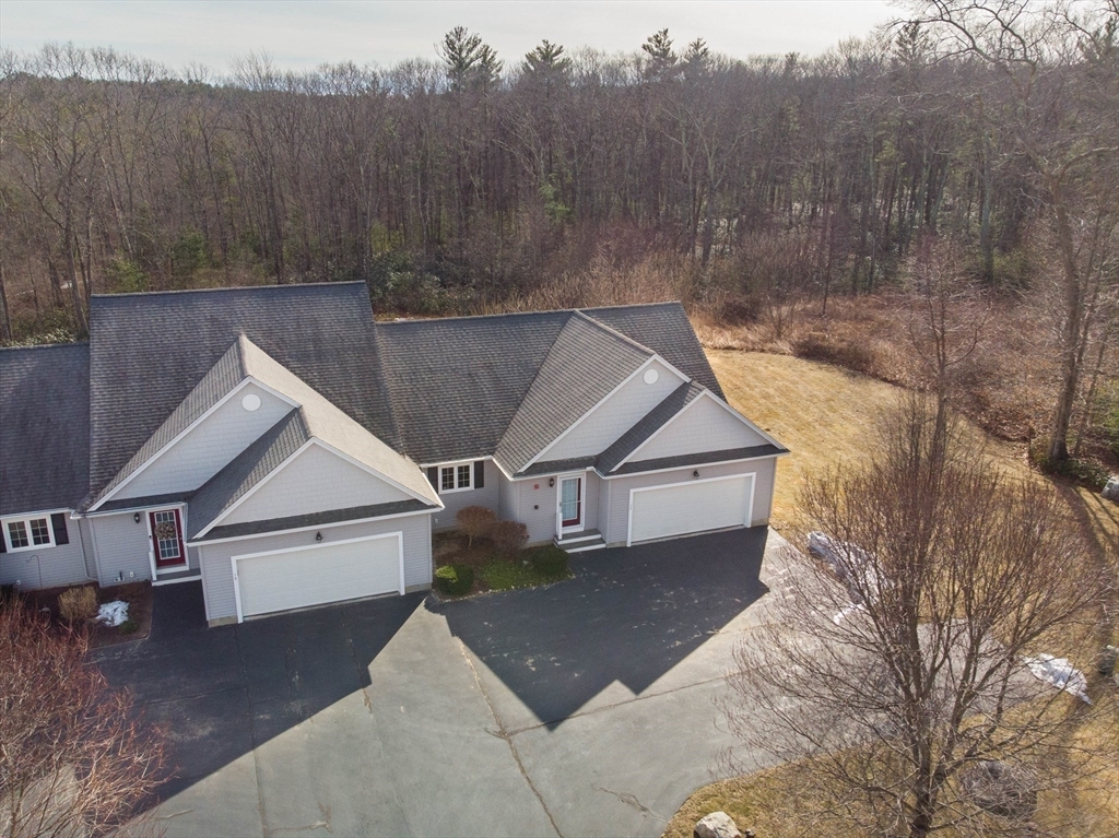 Property Photo:  17 Candlewood Dr 5C  MA 01562 