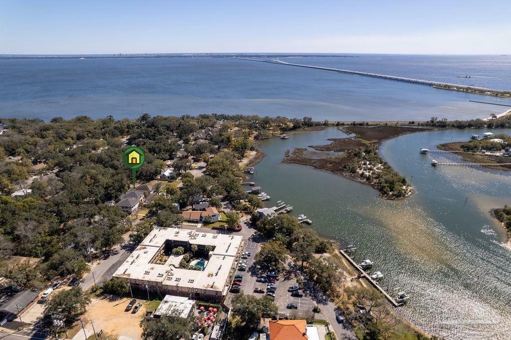 Property Photo: 216 Stanley Ave FL 32503