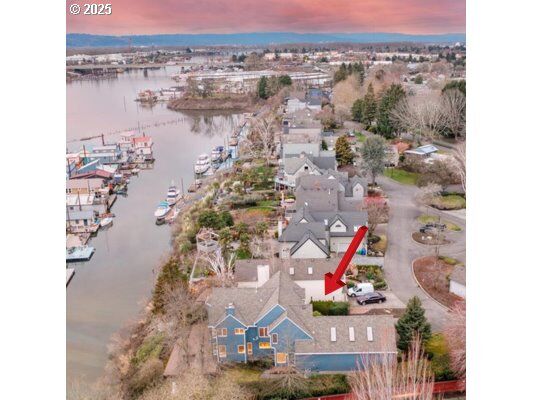 230 N Lotus Isle Dr  Portland OR 97217 photo