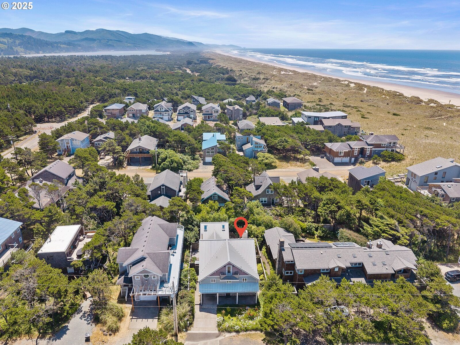 Property Photo: 8917 Spindrift Ln OR 97130