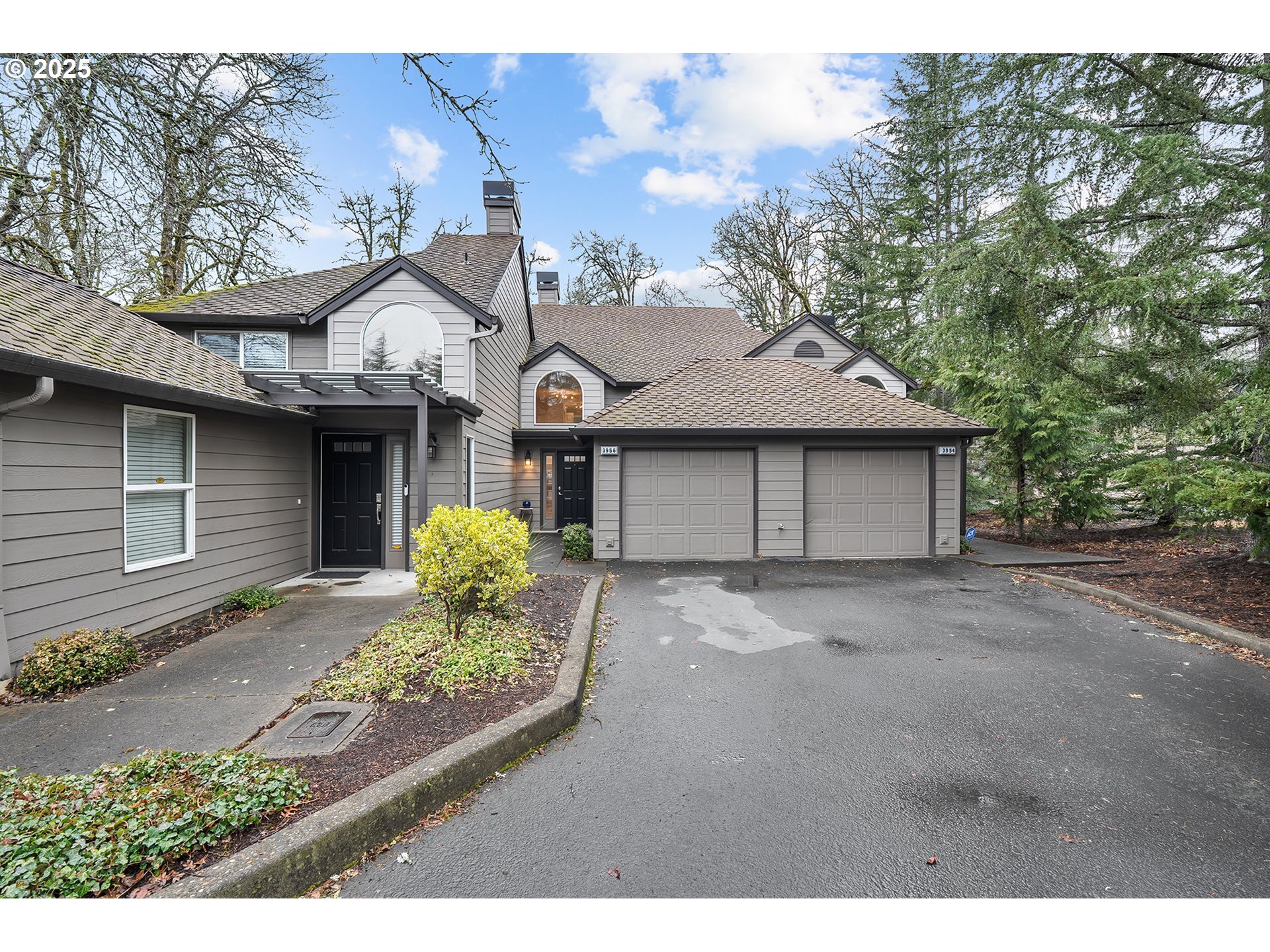 3956 Carman Dr  Lake Oswego OR 97035 photo