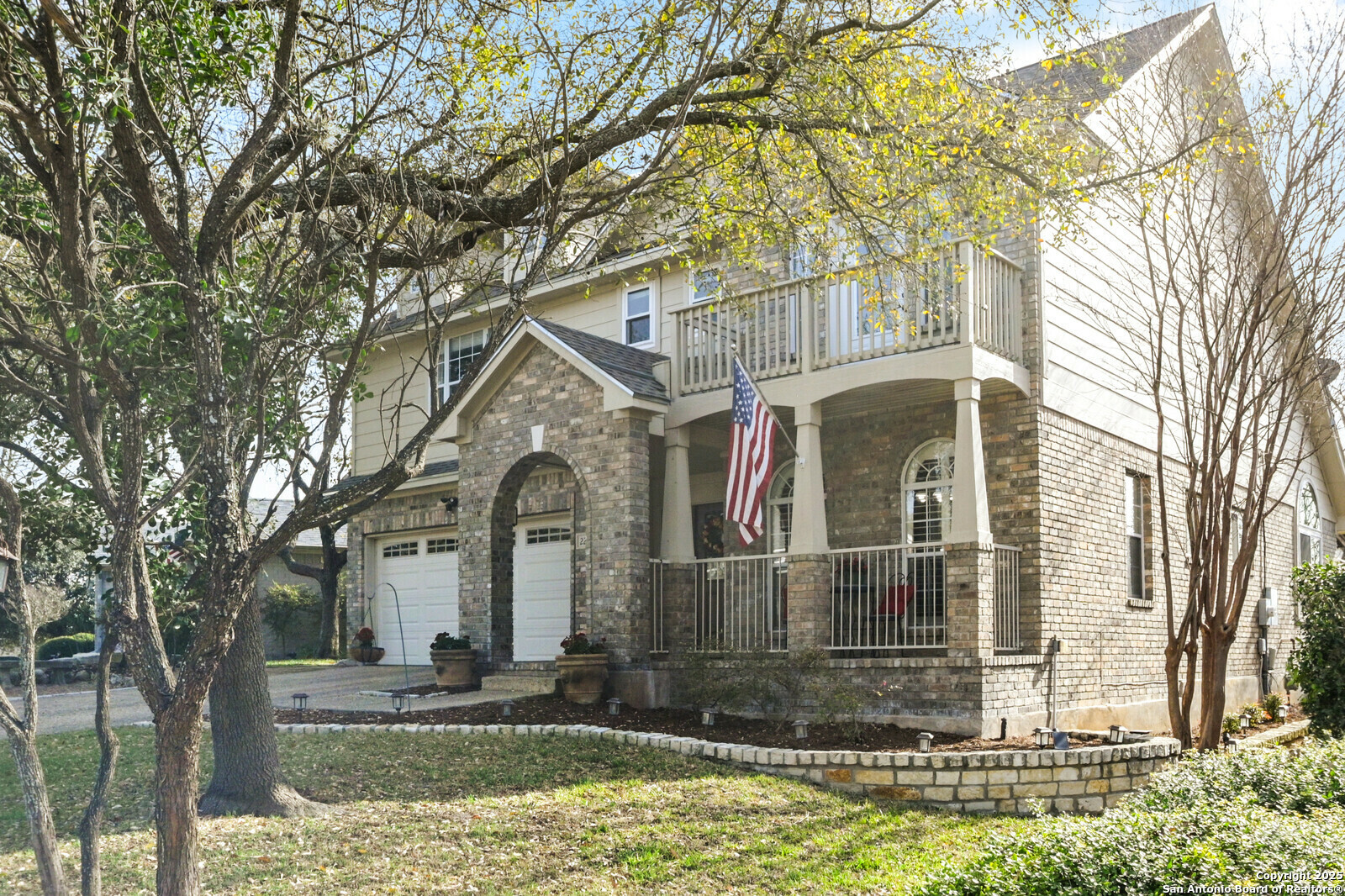 Property Photo: 2210 Encino Mist TX 78259