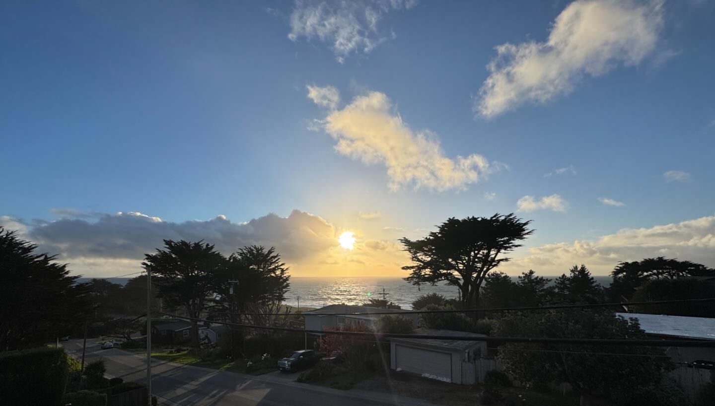 Property Photo:  304 12th Street  CA 94037 