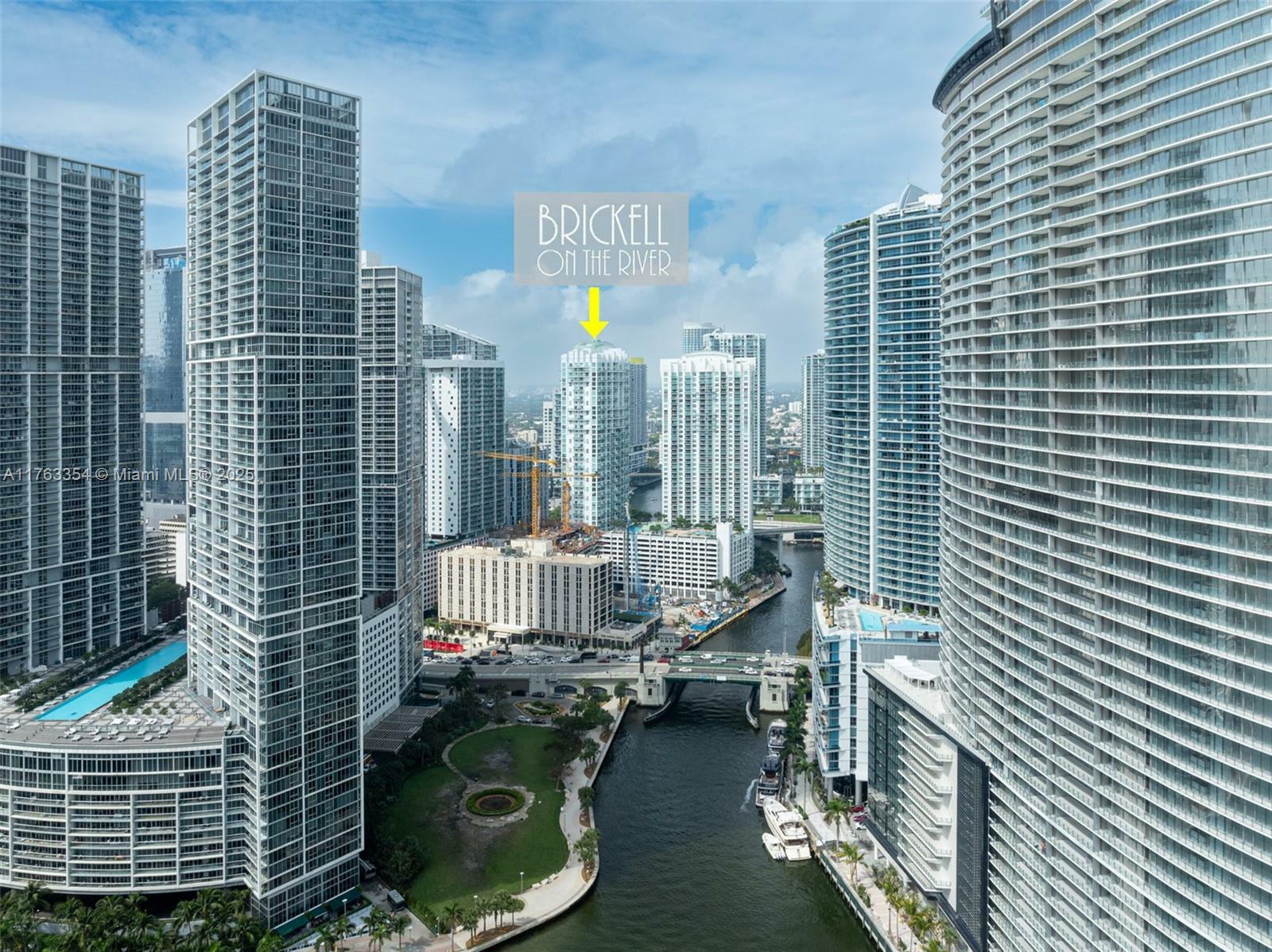 41 SE 5th St 2006  Miami FL 33131 photo