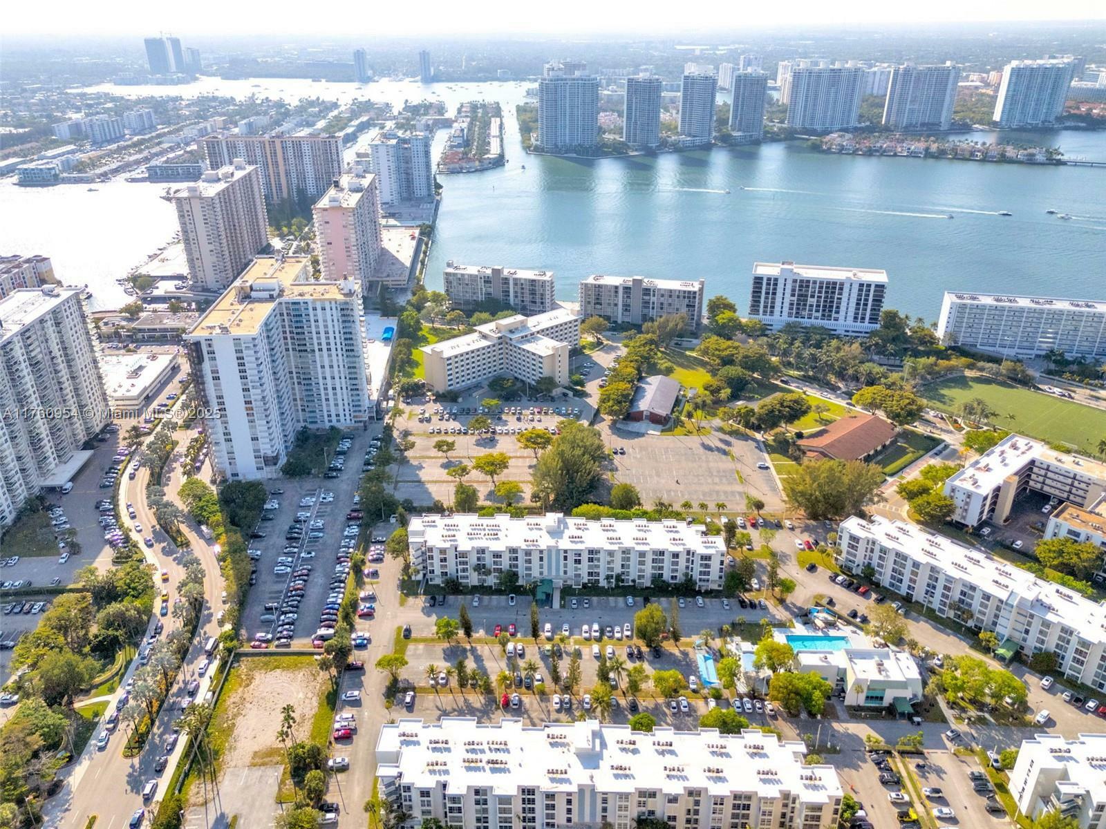 Property Photo: 17560 Atlantic Blvd 409 FL 33160
