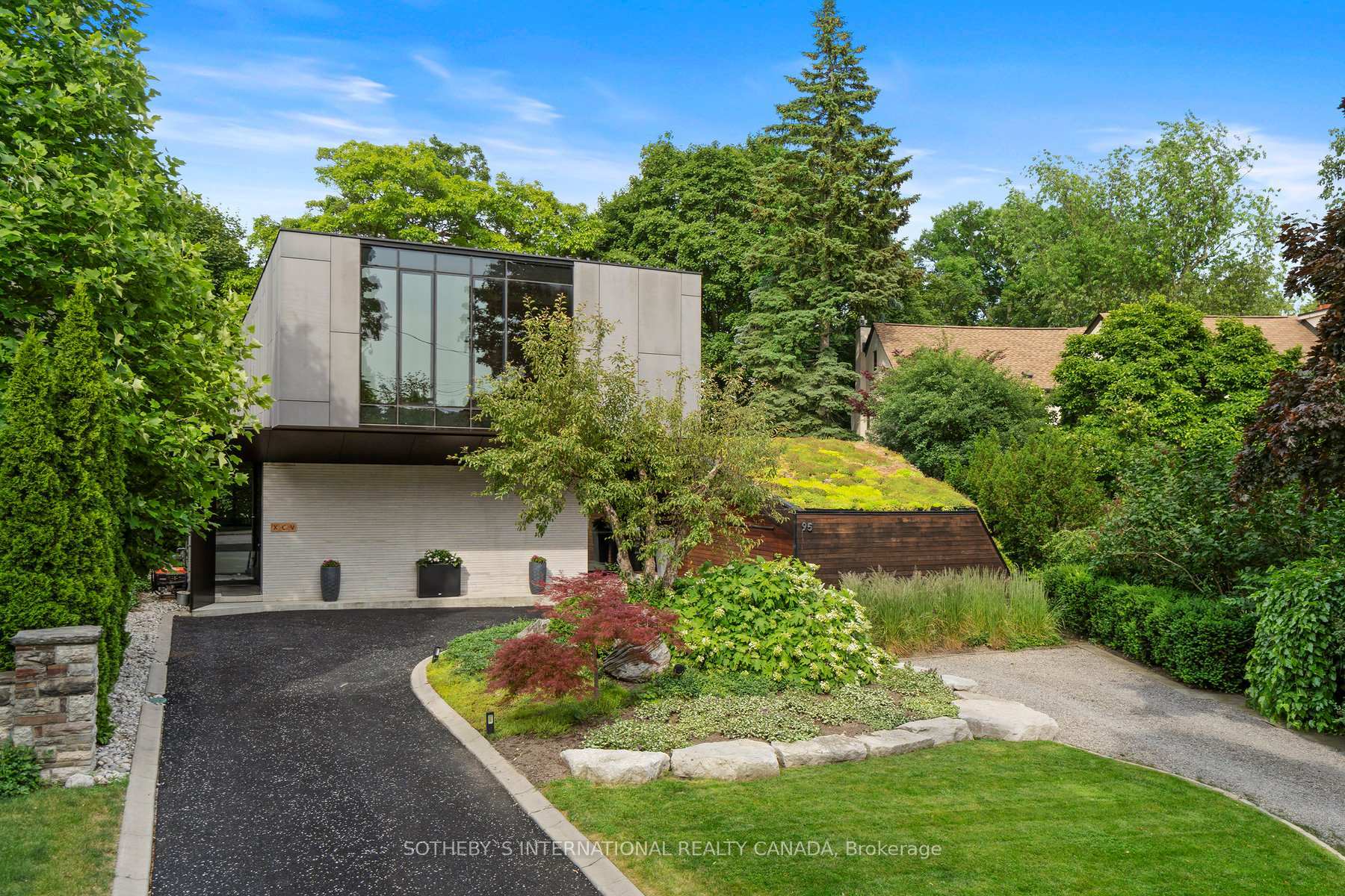 Property Photo: 95 Riverview Drive ON M4N 3C6