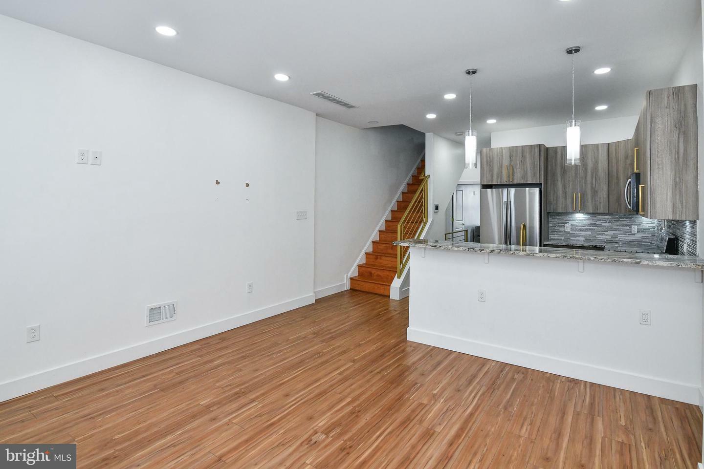 Property Photo: 2403 S 11th Street PA 19148
