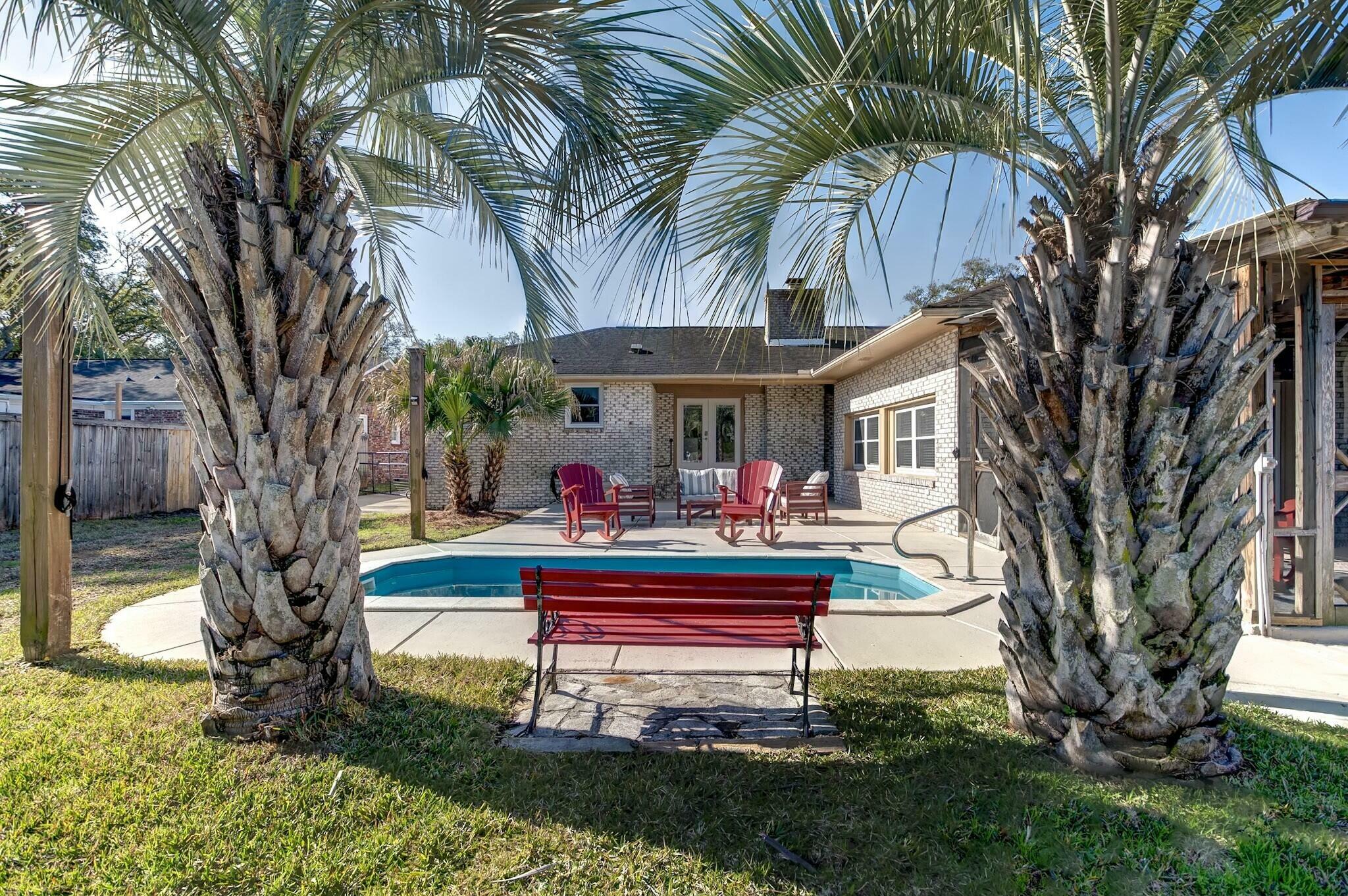 Property Photo: 1886 Capri Drive SC 29407