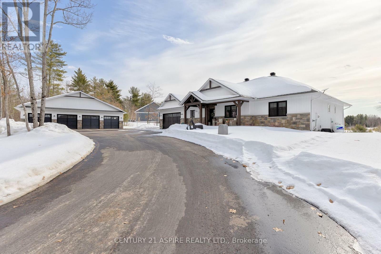 Photo de la propriété:  351 Rantz Road  ON K8H 2W8 