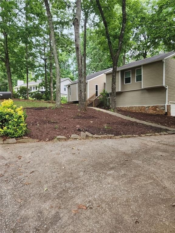 Property Photo:  6739 Valley Court  GA 30135 