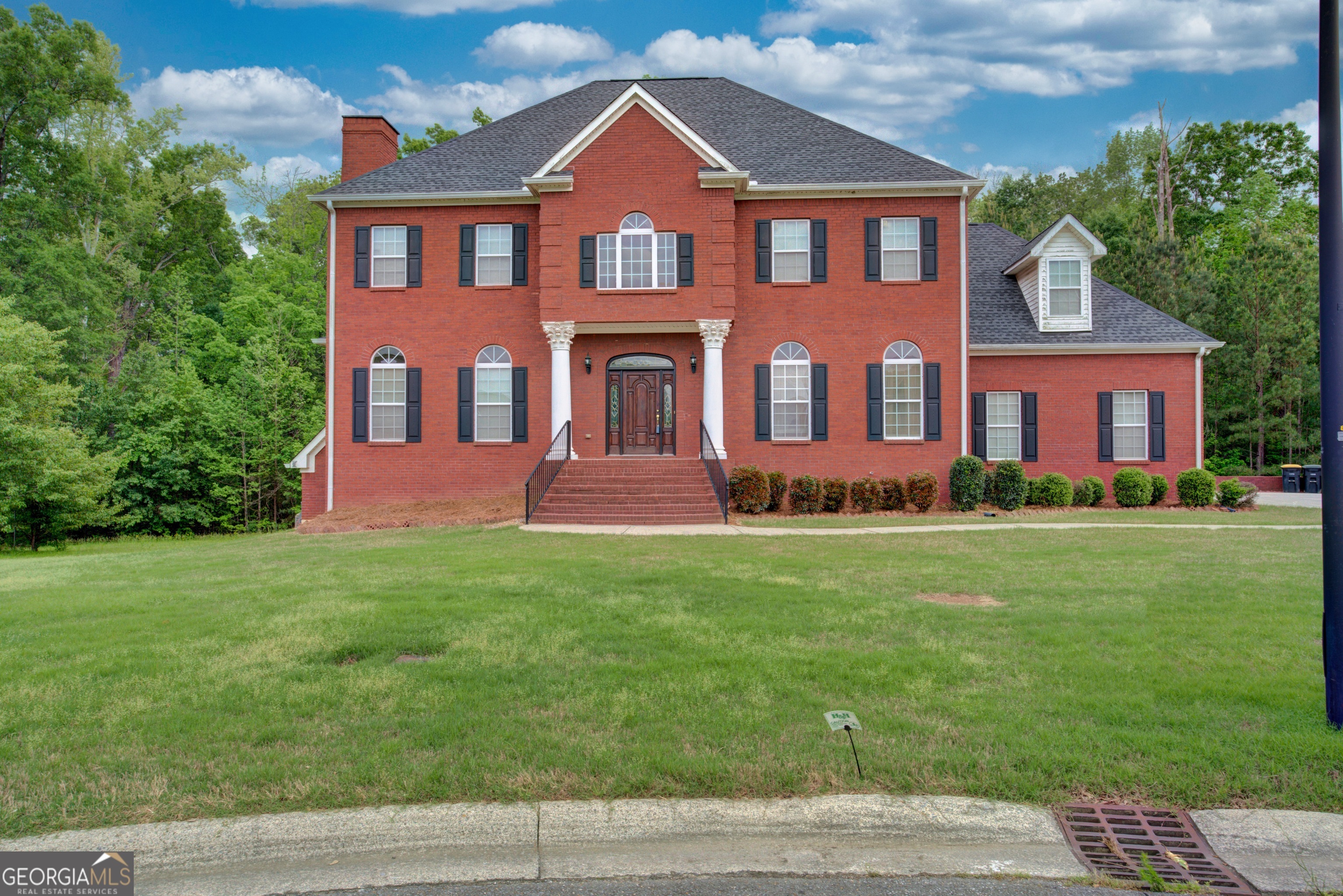 Property Photo: 44 Westbrook Drive SW GA 30165