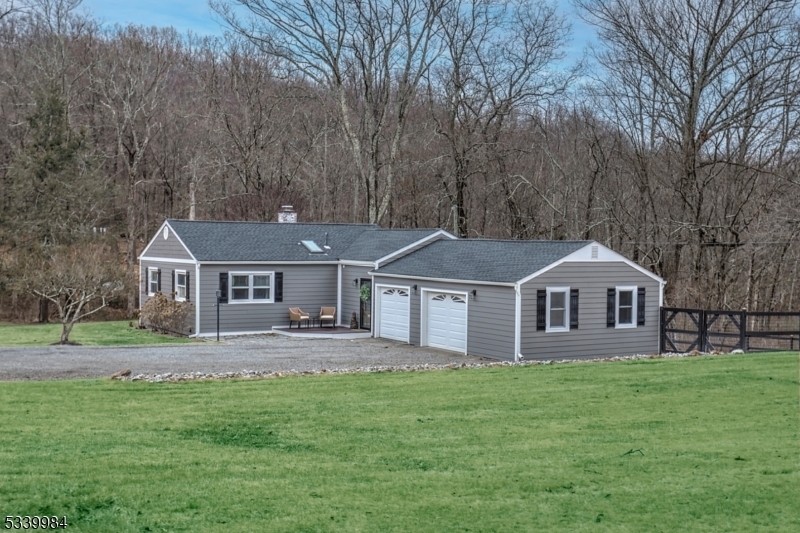 4 Wooley Dr  Clinton Twp. NJ 08801 photo