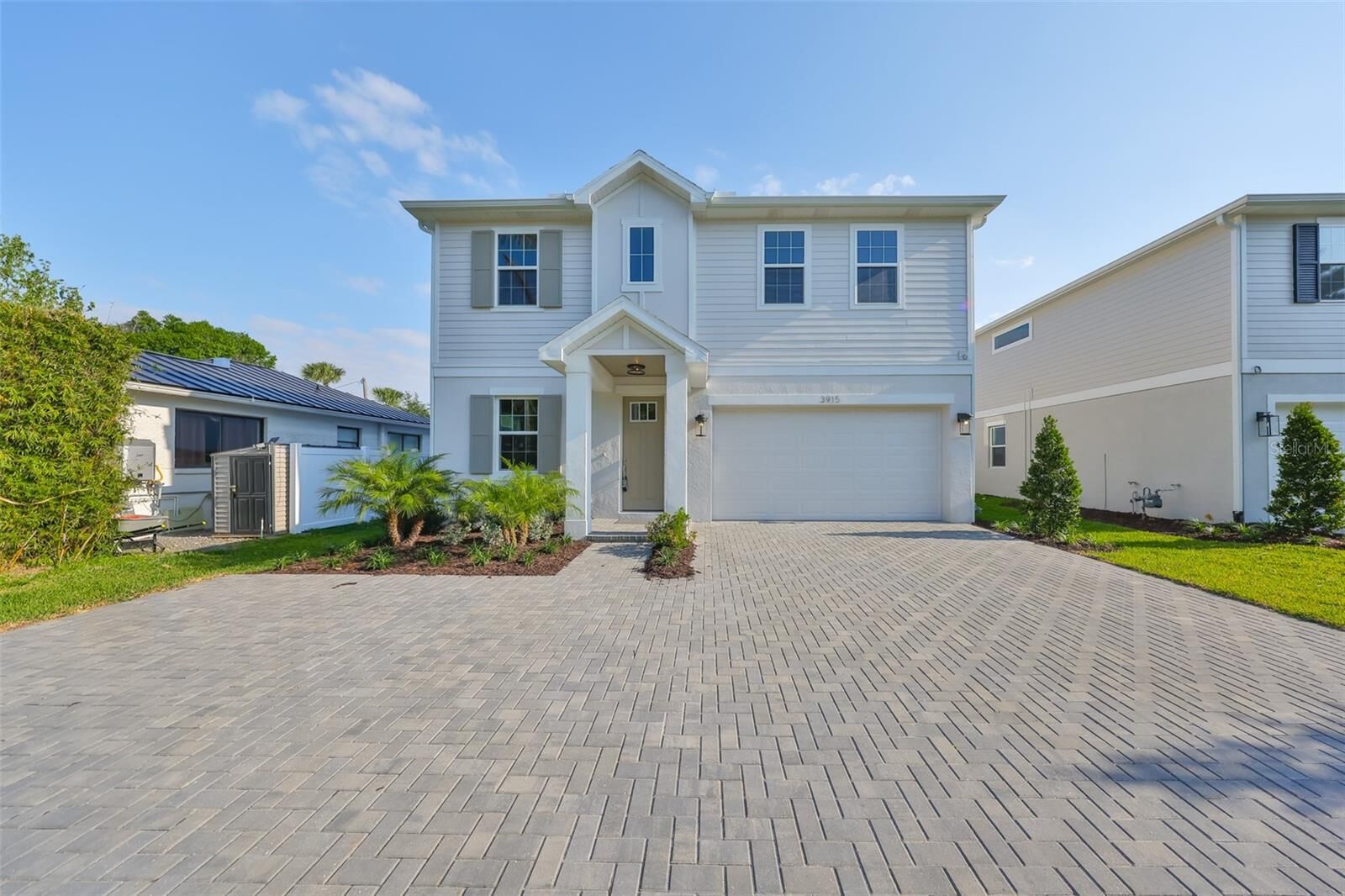 Property Photo: 3915 W Euclid Avenue FL 33629