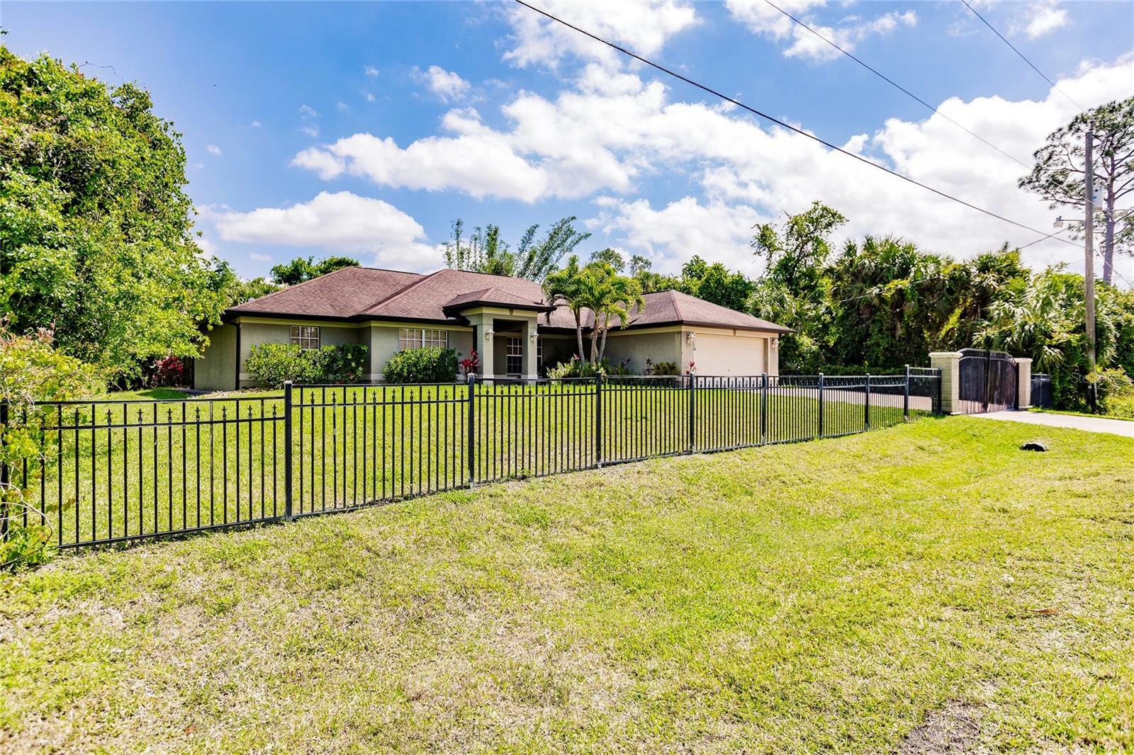 Property Photo: 4238 Golfair Lane FL 34288