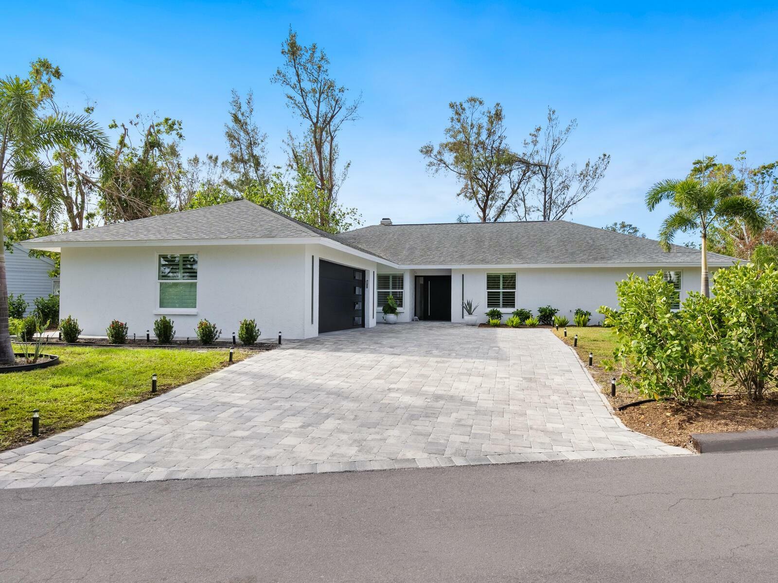 749 Tropical Circle  Sarasota FL 34242 photo