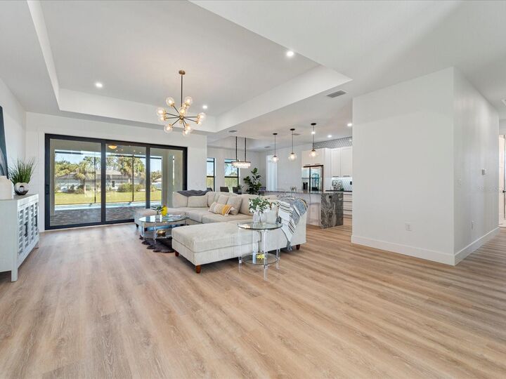 Property Photo: 260 Long Meadow Ln FL 33947