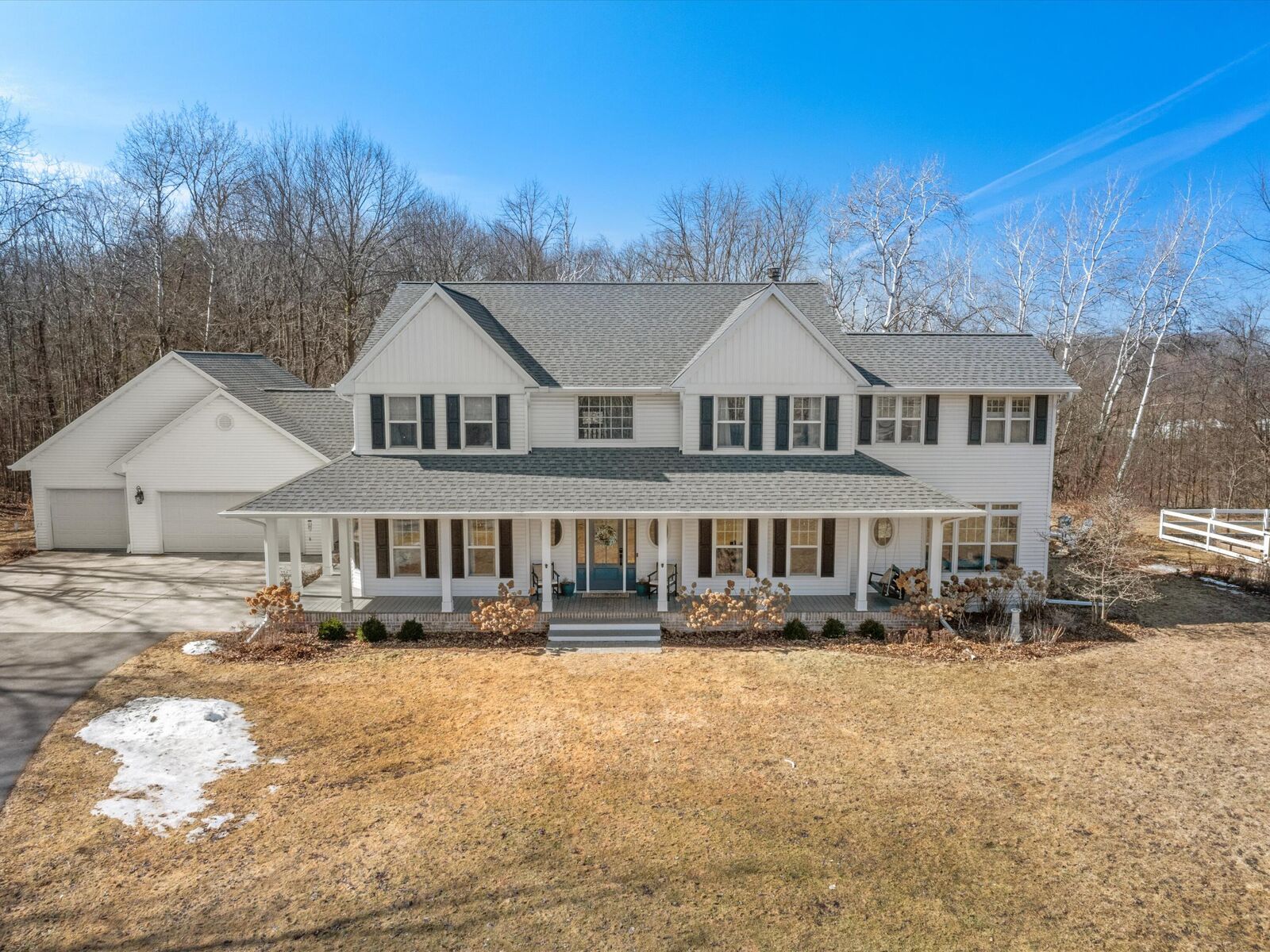 Property Photo: 5072 County Highway R - WI 54208