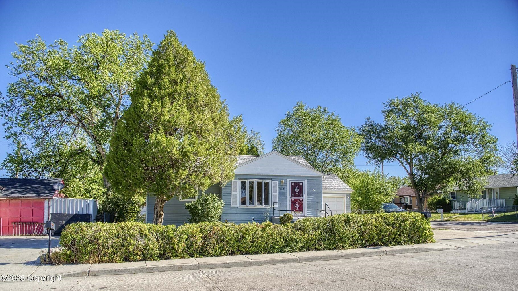120 Frontier Ave  Newcastle WY 82701 photo