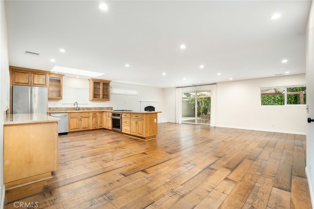 6432 Weber Circle  Huntington Beach CA 92647 photo