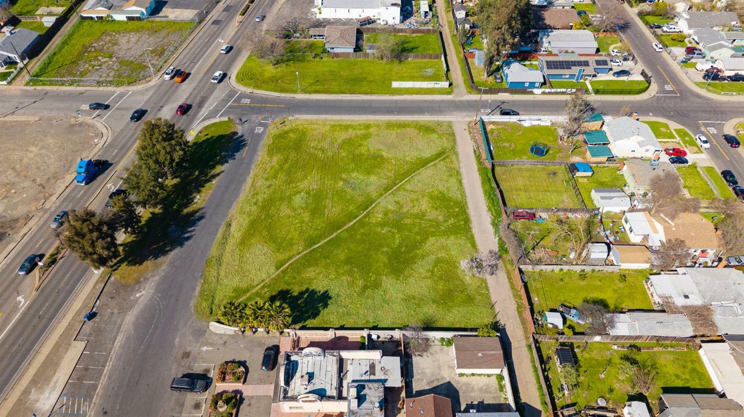 Property Photo: 3844 Willow Street CA 95838