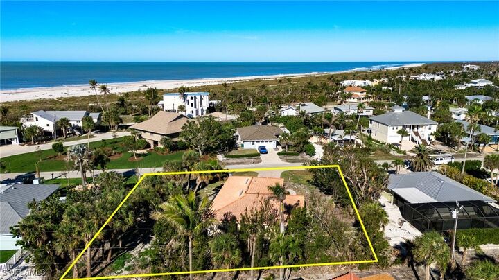 Property Photo: 1314 Tahiti Drive FL 33957